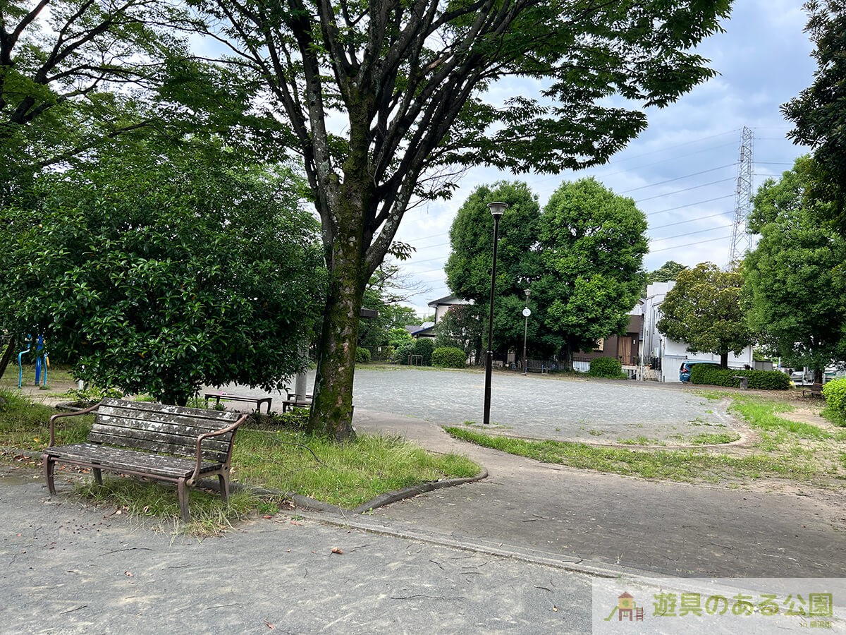 奈良町第九公園のグラウンド